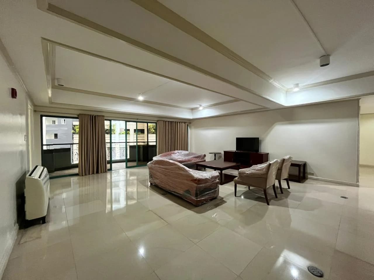 Splendido Gardens Salcedo | 3BR 290sqm Condo for Rent in Makati City - Salcedo Village