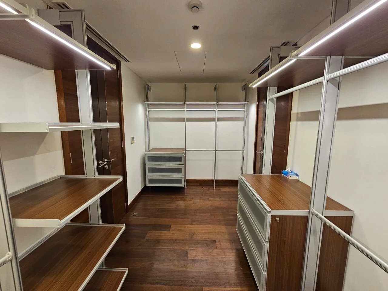 Two Roxas Triangle | 3BR Condo for Sale in Makati City