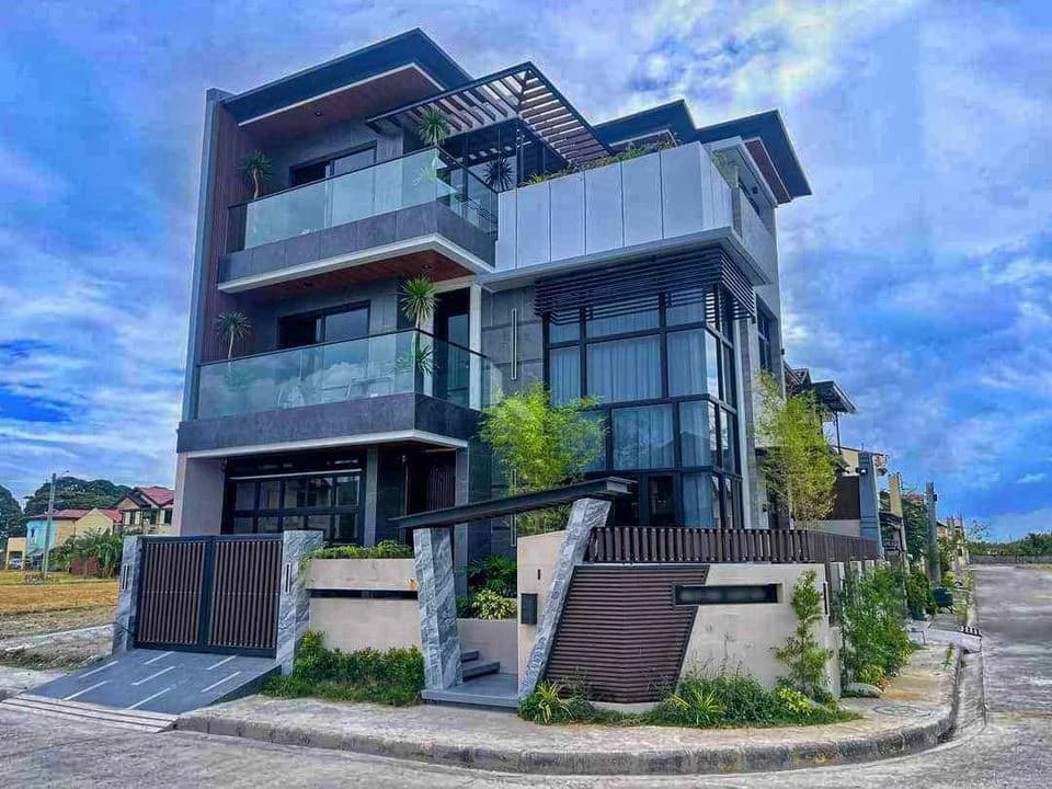 Grand Meadows | 3BR 235sqm House & Lot for Sale in Cavite