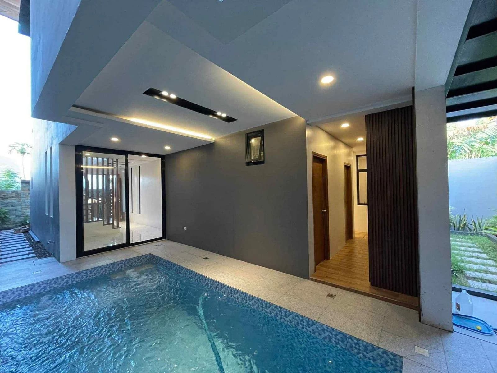 Greenwoods Executive Village Taytay | 3BR 360sqm House & Lot for Sale in Rizal