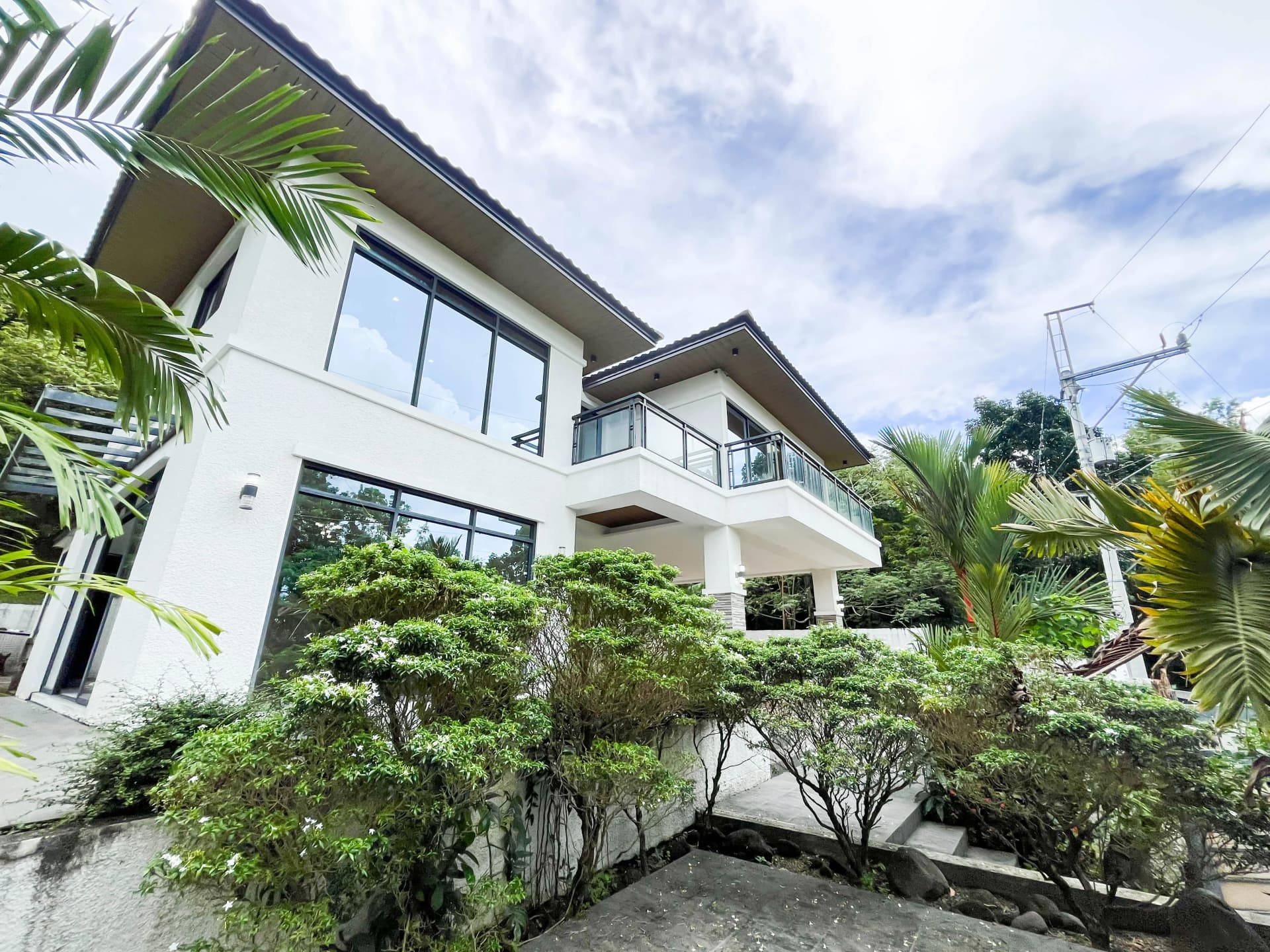 Sun Valley Estate | 5BR 450sqm House & Lot for Sale in Rizal