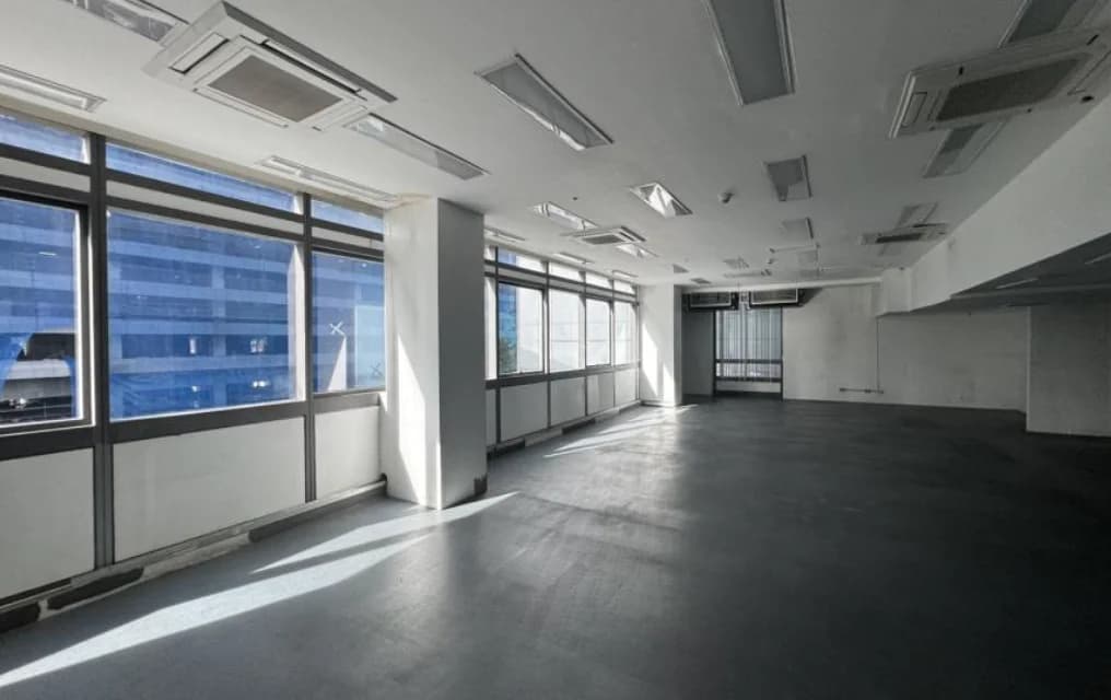 The World Center | 750sqm Office Space for Rent in Makati City