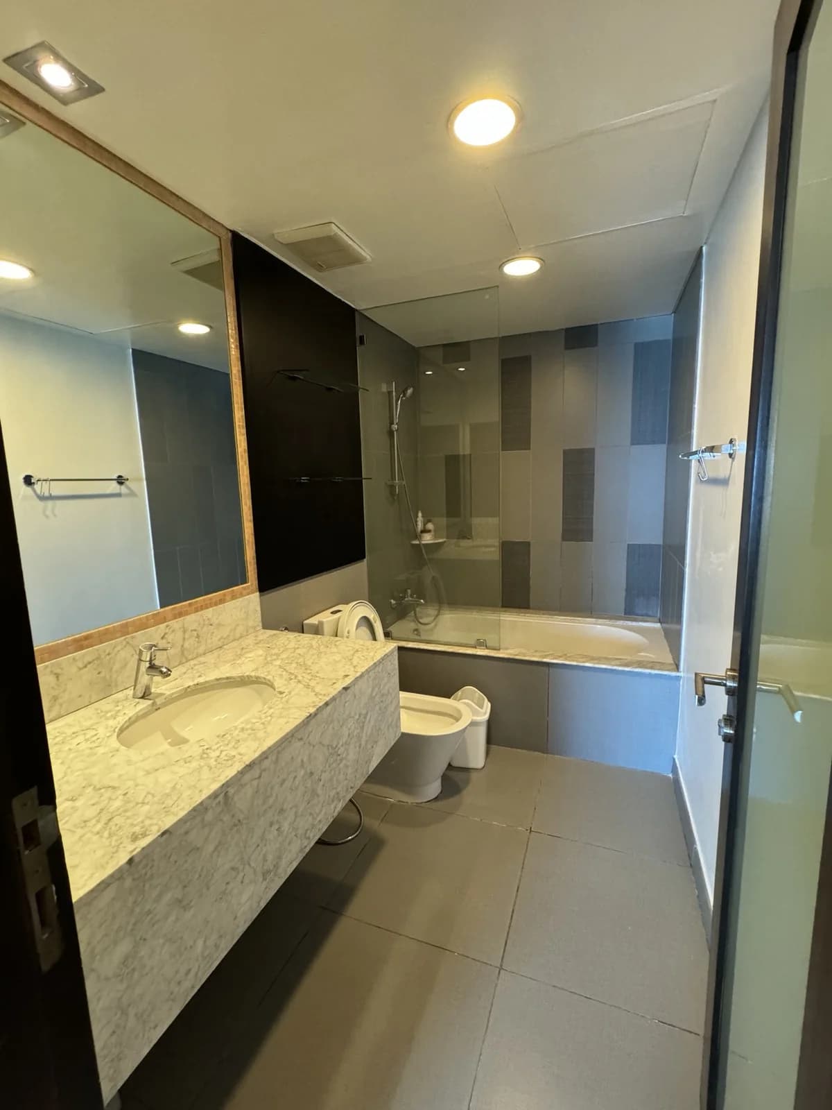 St. Francis Shangri-la | 2BR 92sqm Condo for Rent in Mandaluyong City