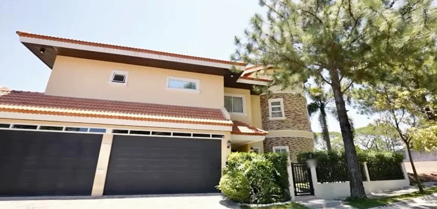 Portofino South | 5BR 700sqm House & Lot for Rent in Las Piñas City