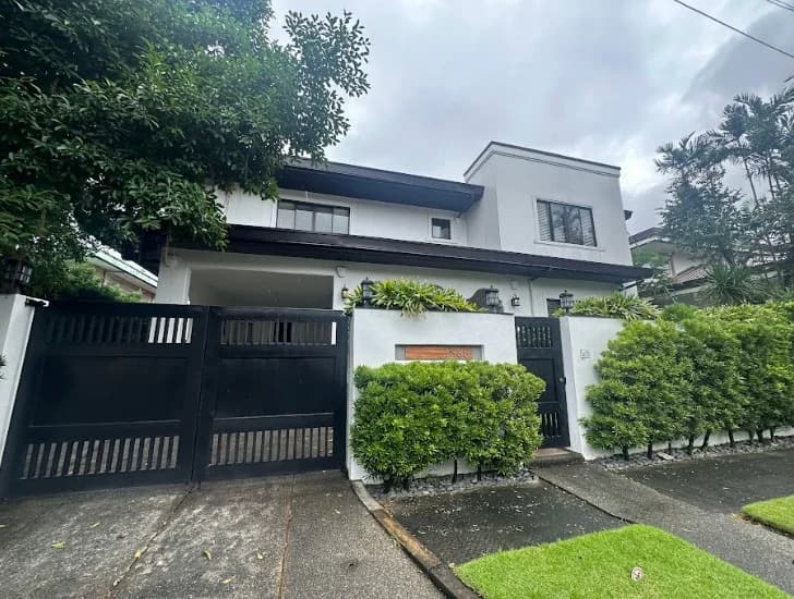 Dasmariñas, Makati | 5BR 500sqm House & Lot for Sale in Makati City